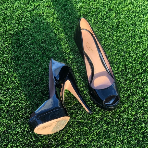 Gucci Black Patent Leather Lisbeth Open Toe Heels - Picture 2 of 6